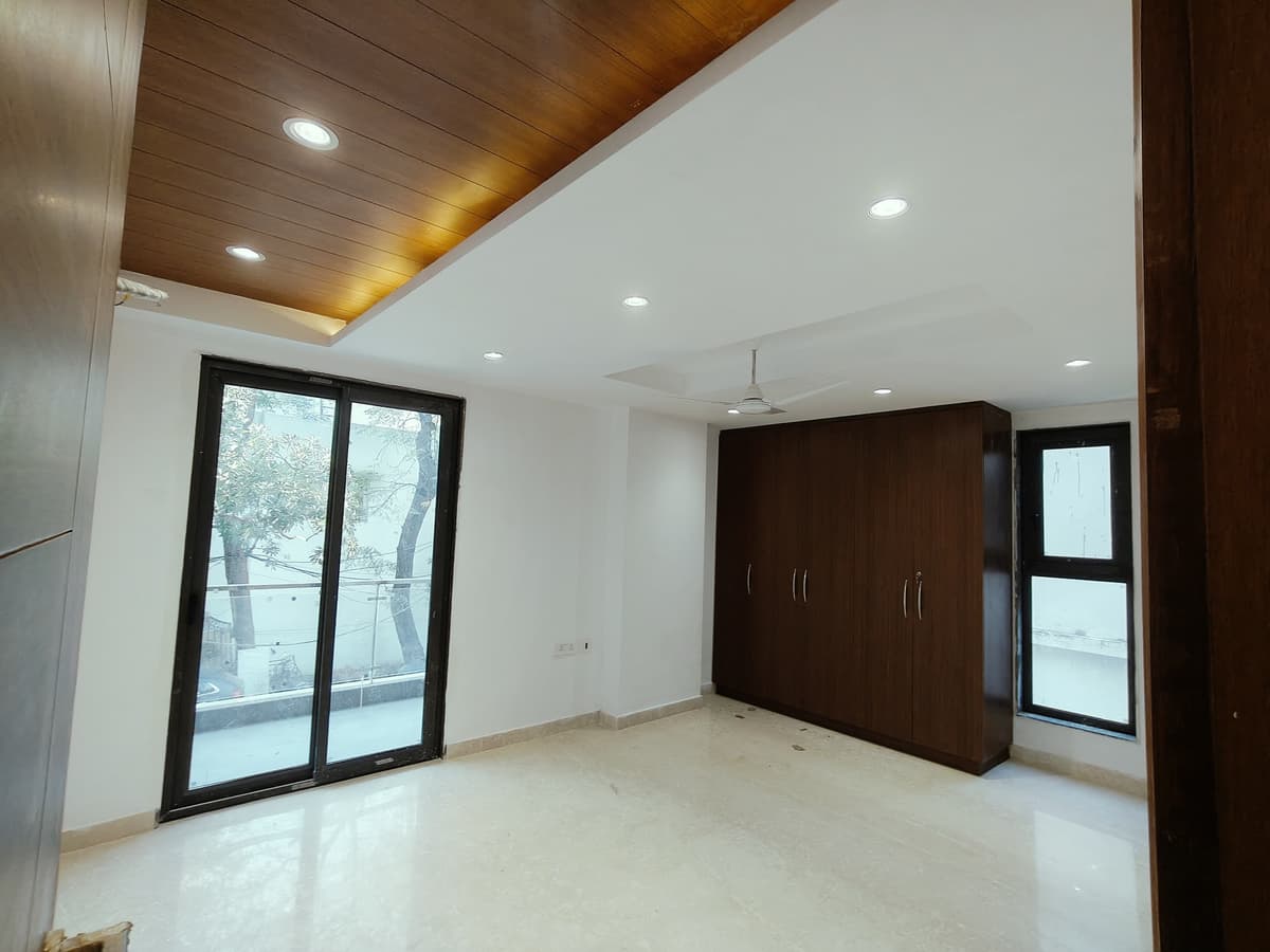 Gallery 0