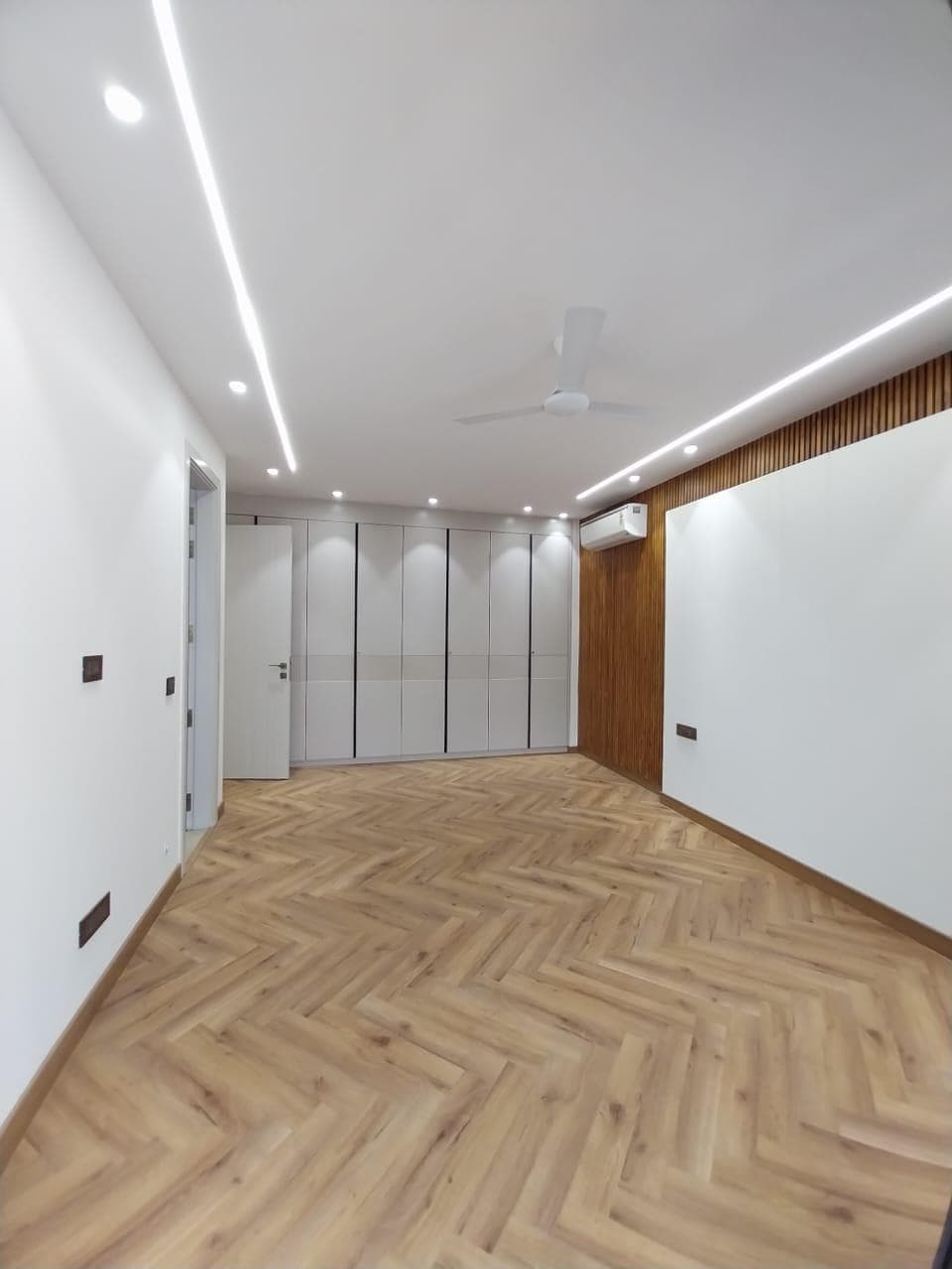 Gallery 5